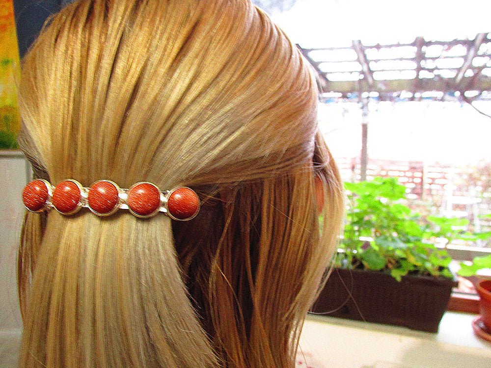 Clama de par cu piatra soarelui maro - GlamBazaar.ro