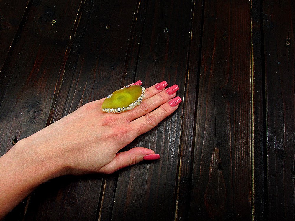 Inel reglabil statement masiv cu agat galben 10A - GlamBazaar.ro