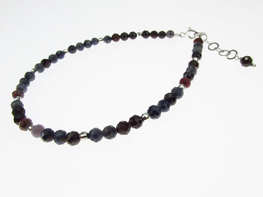 Bratara safir si rubin fatetat cu argint - GlamBazaar.ro