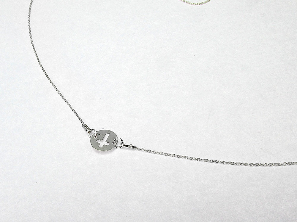 Lantisor argint cruciulita hematit natural - GlamBazaar.ro