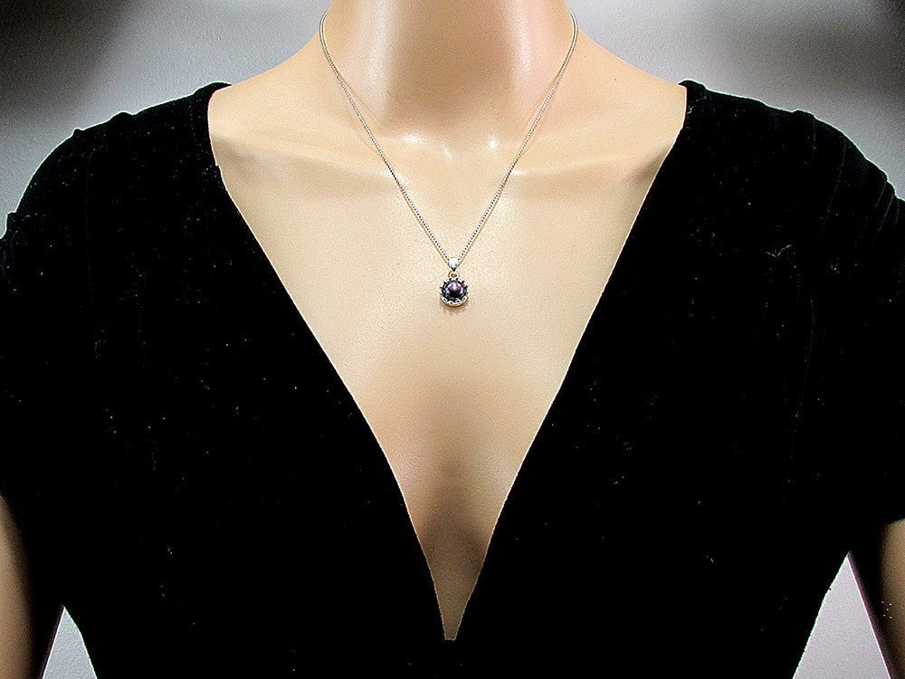 Lantisor argint cu pandantiv coroana perla de cultura neagra 8 MM - GlamBazaar.ro