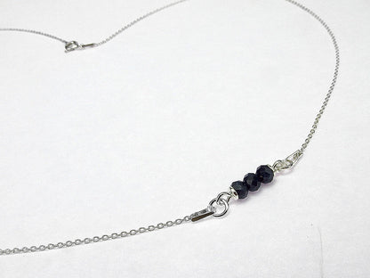 Lantisor argint ingeras si safir natural - GlamBazaar.ro