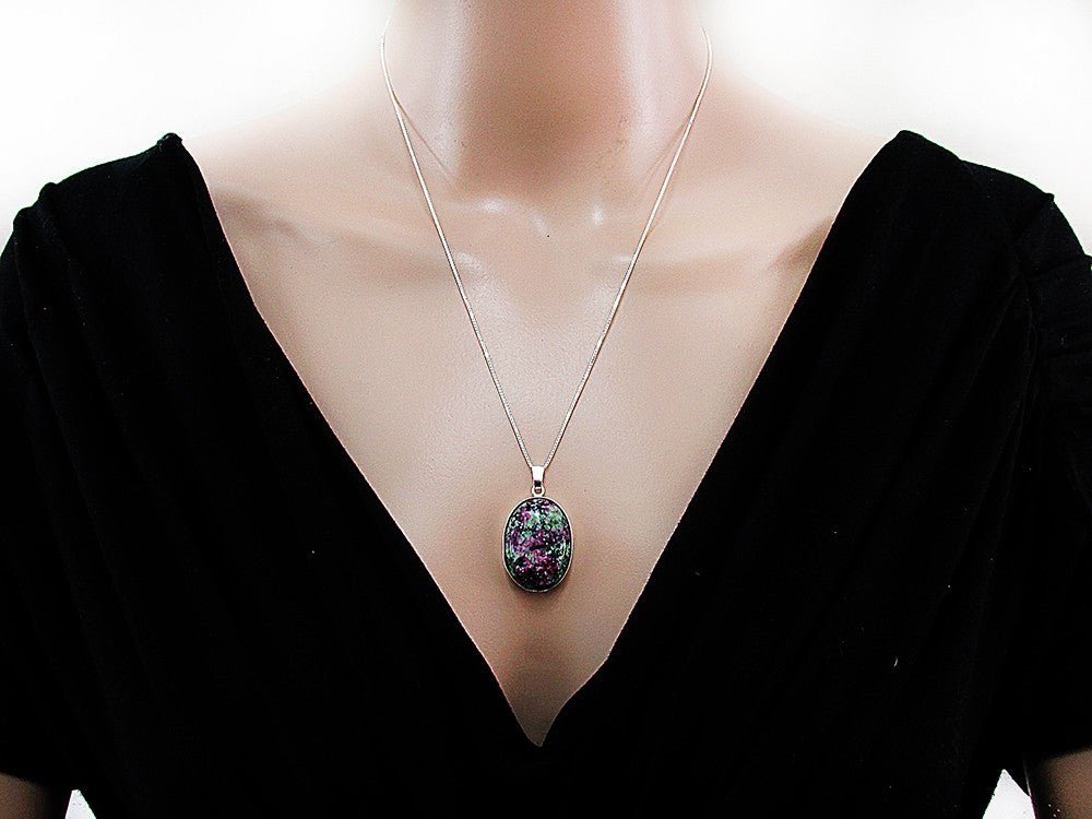 Pandantiv argint mare cu rubin zoisit natural 25x18 MM - GlamBazaar.ro